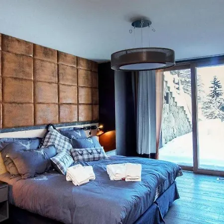 Villa 8bdr Elegant And Modern Chalet With Pool *